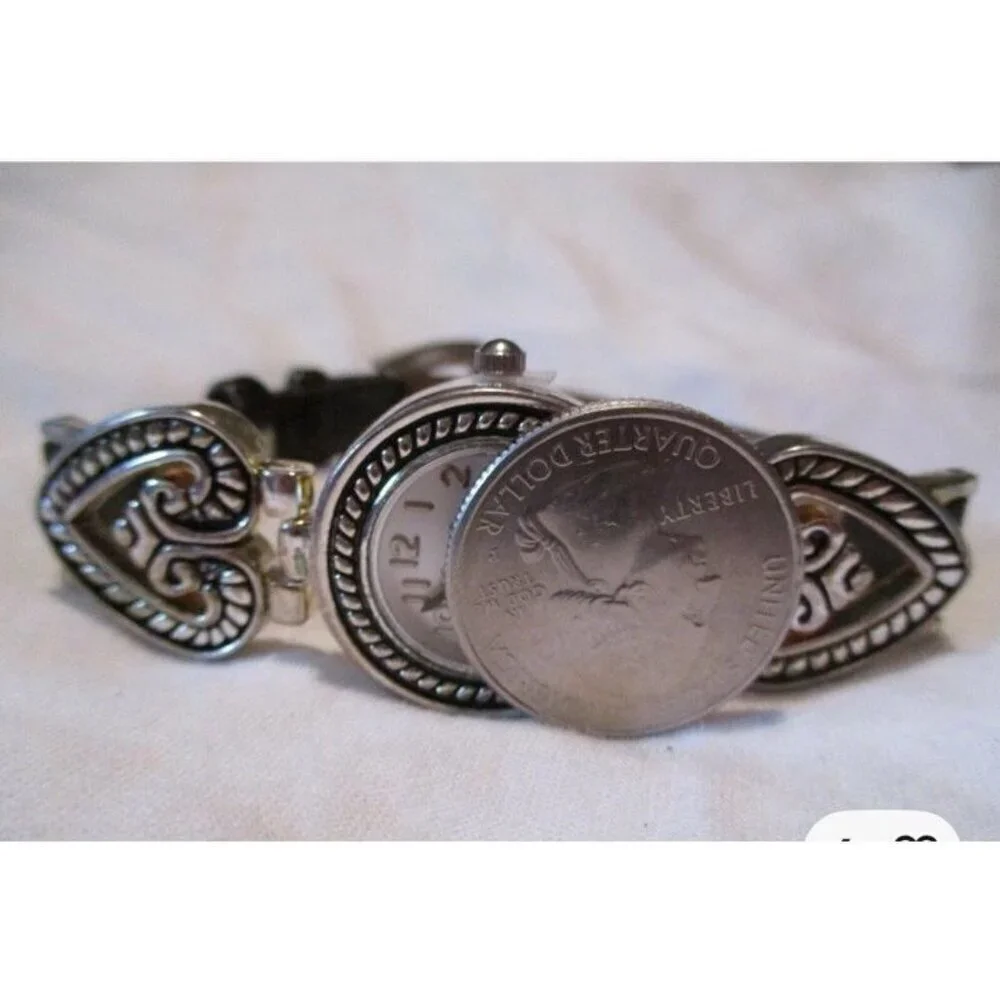 Geneva Watch Round Silver Toned Face Brown Buckle Band Heart Themed New Battery